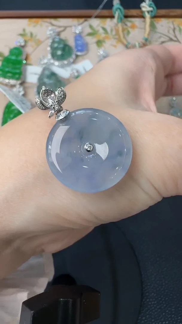 【闪购商品】翡翠吊坠(不含链)18K金镶嵌20