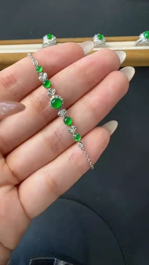 【闪购商品】翡翠手链18K金镶嵌45