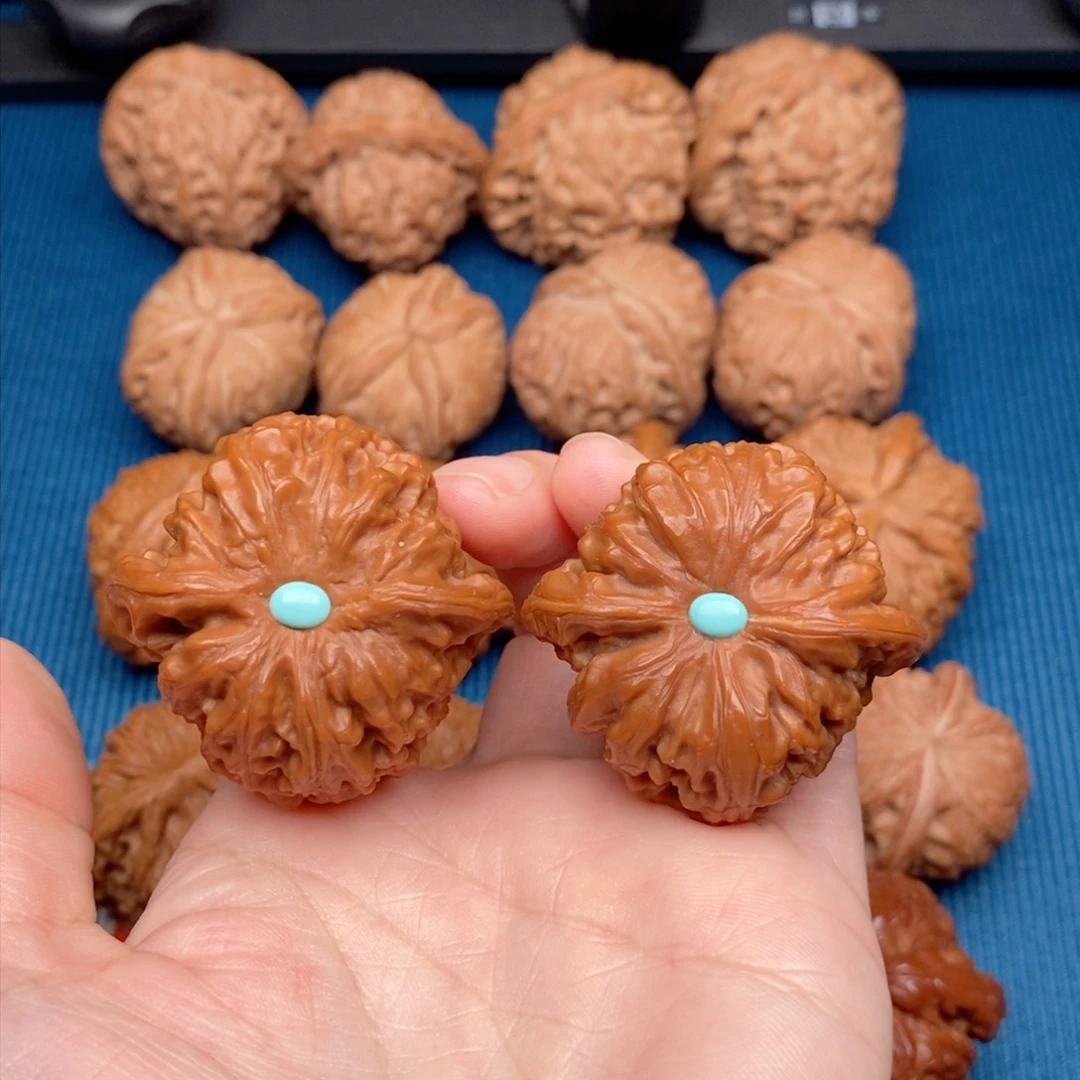 文玩核桃吊坠小****忙龙脉