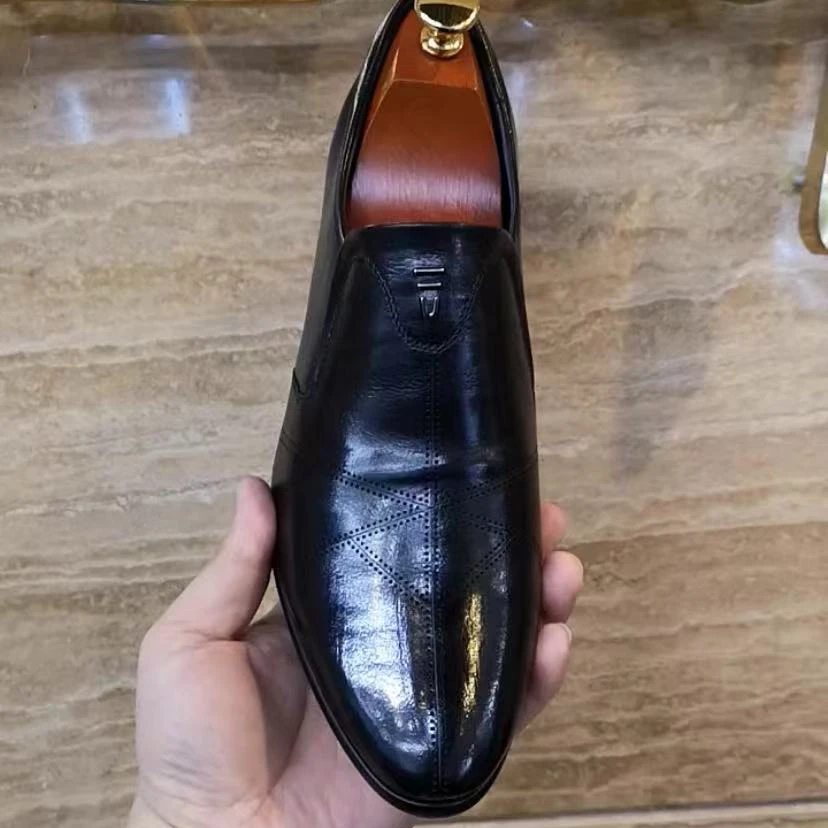 新款高品质全皮面休闲百搭男鞋