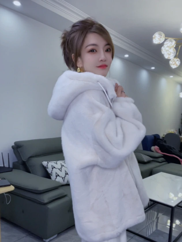 2024爆款韩版冬季轻奢仿毛毛气质风高端毛球保暖外套