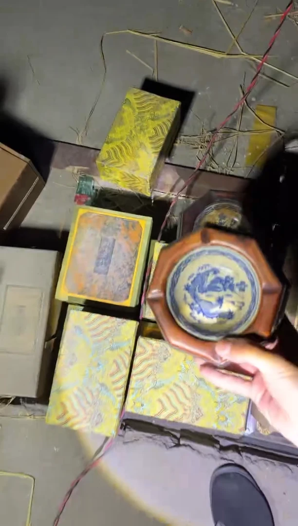 【闪购商品】瓷缸1