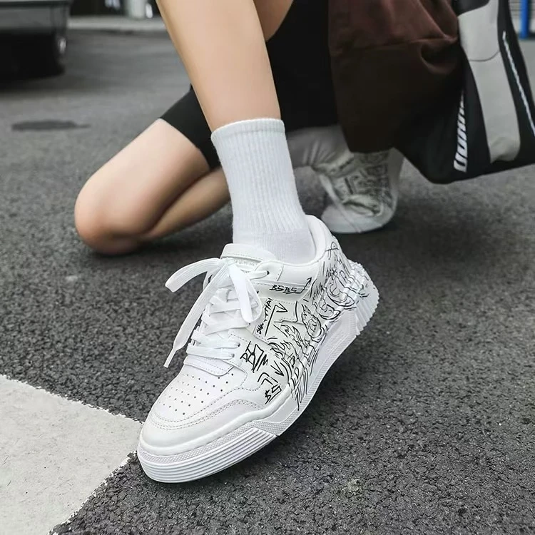 【娜娜】【B5】男士时尚百搭经典白色涂鸦配色学长鞋休闲板鞋 BY805