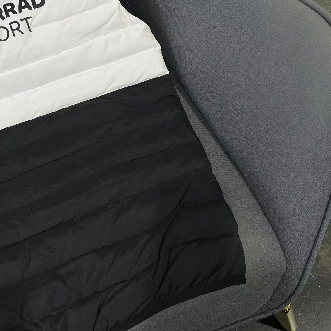 24新款潮牌情侣款字母印花跑车系列时尚运动马甲 44444