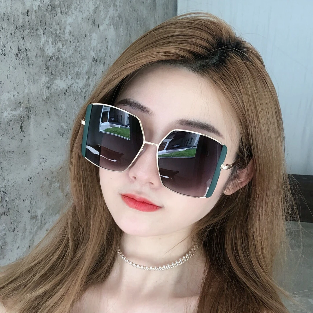 2024韩版新款大框方形潮偏光墨镜遮阳潮流驾驶女大脸太阳眼镜7717