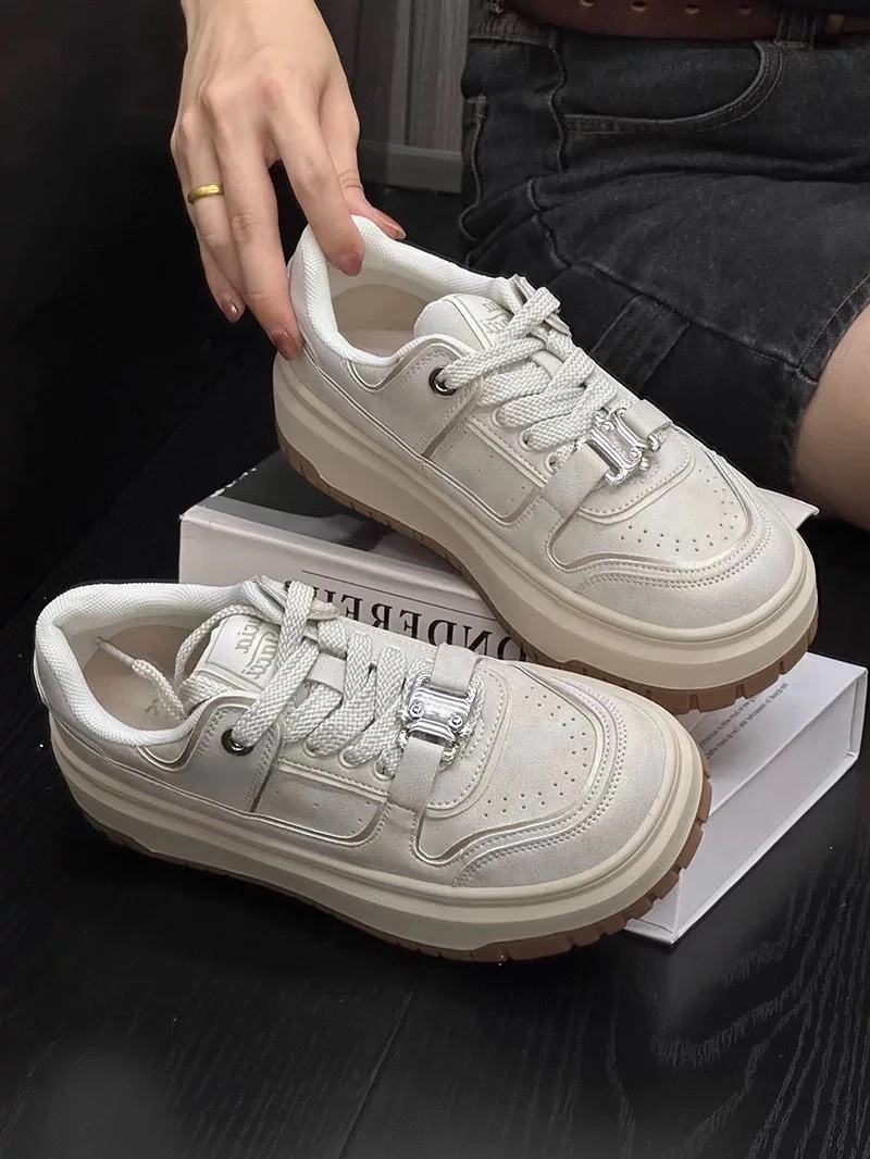 SUSU 【小锁扣】做旧擦色厚底增高百搭板鞋 37-100(外80)