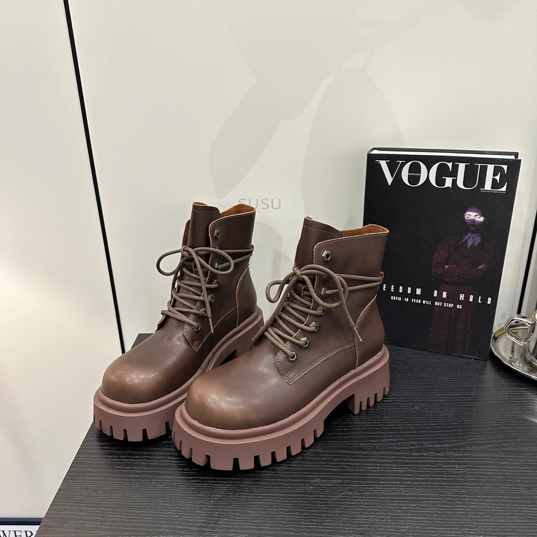 SUSU马丁靴女英伦风新款秋季女鞋子百搭短靴 88-138四右3