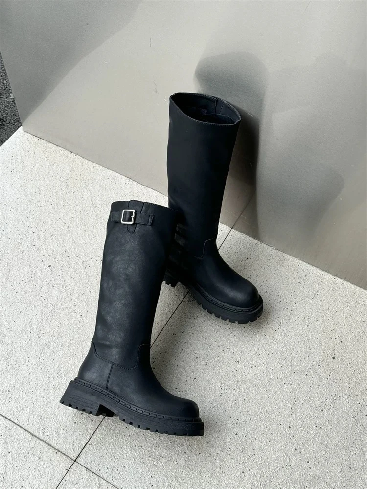 SUSU 街头气质欧美风厚底高筒长靴女 8689-18(四左架1）