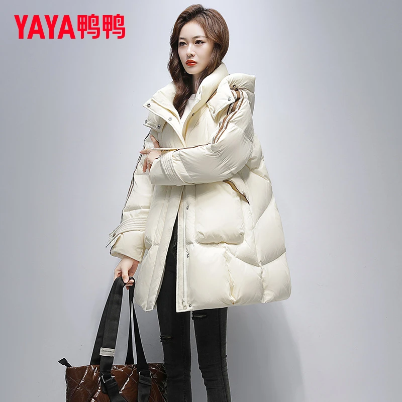 YAYA/鸭鸭中长款羽绒服女冬季2025新款韩版时尚连帽保暖女士外套
