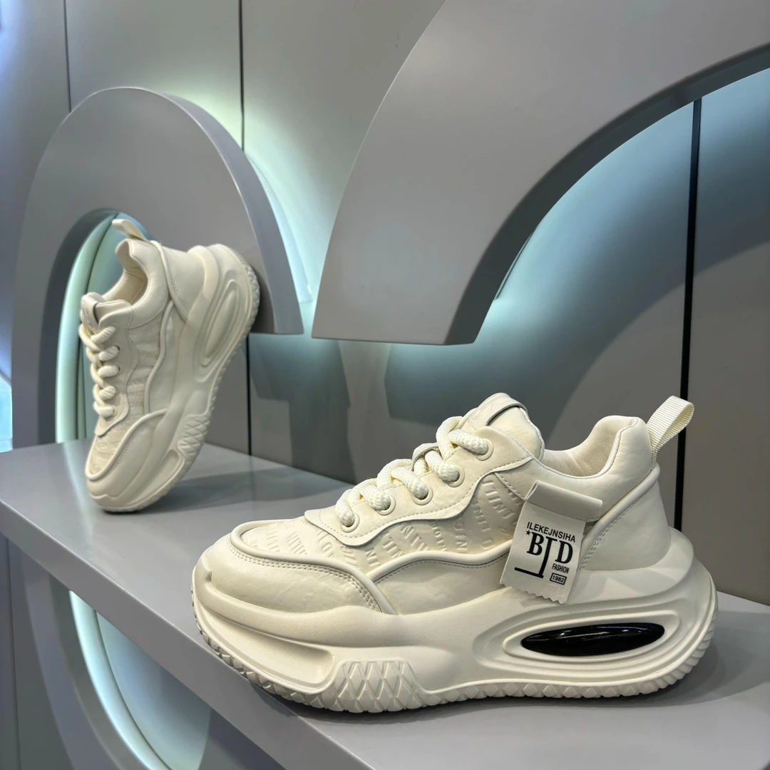 男鞋秋季潮男鞋新款厚底镂空老爹鞋皮面透气休闲鞋轻质时尚运动鞋