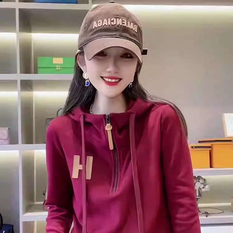酒红色连帽抽绳卫衣女2024秋季新款韩版气质时尚百搭修身显瘦上衣