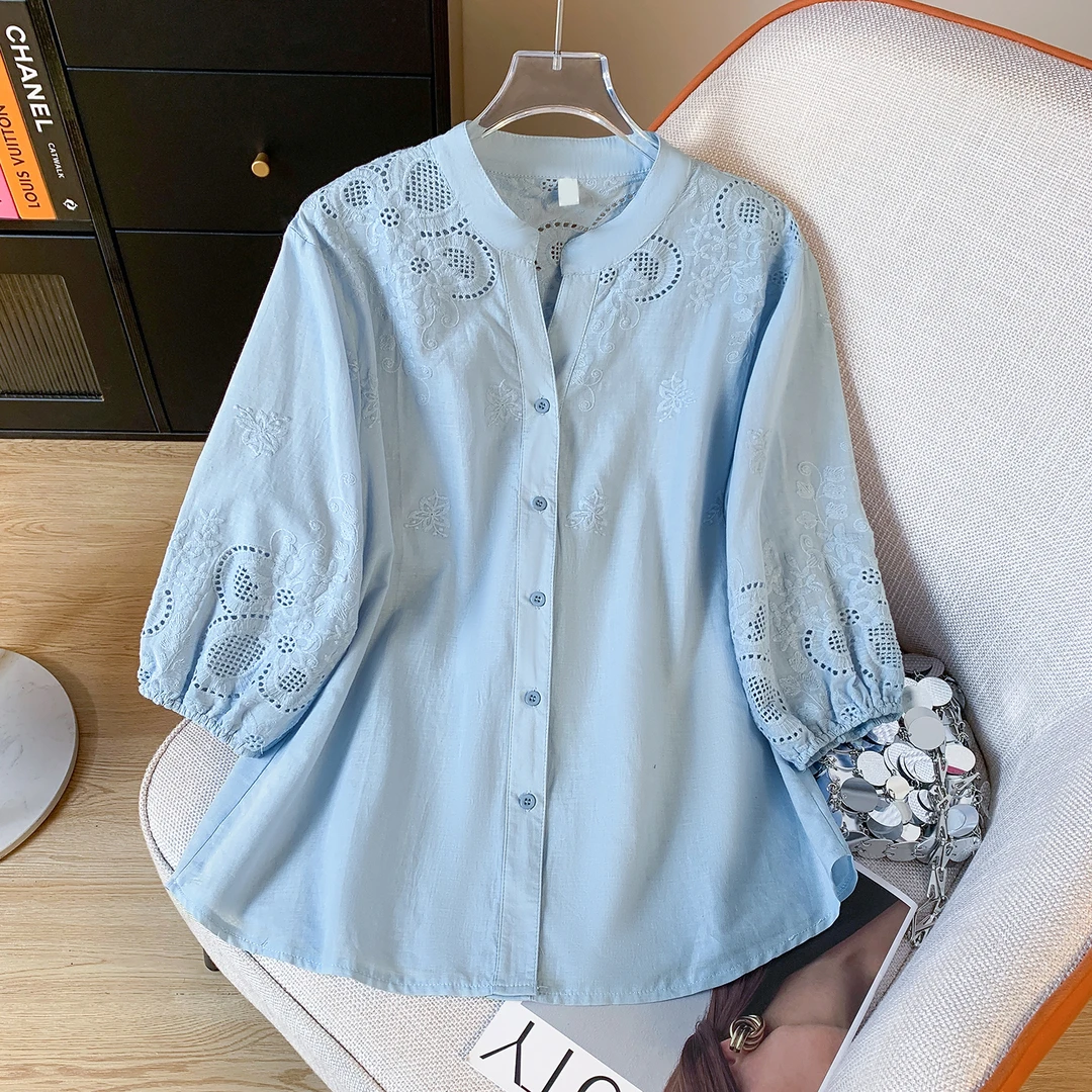 时尚洋气风镂空刺绣小V领衬衫女文艺宽松百搭七分袖上衣夏季