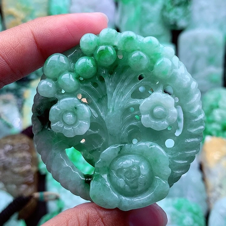 翡翠吊坠(不含链)未镶嵌