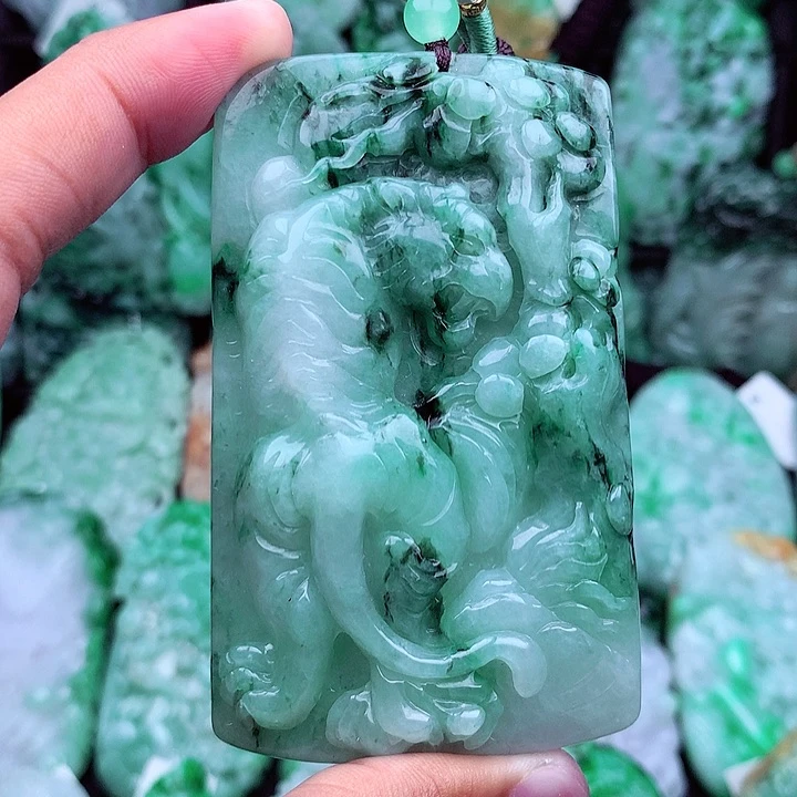 【闪购商品】翡翠吊坠(不含链)未镶嵌