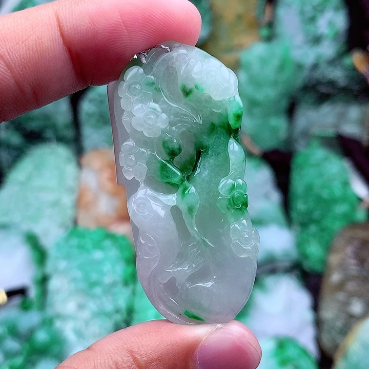 【闪购商品】翡翠吊坠(不含链)未镶嵌