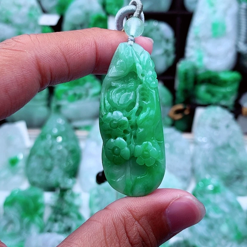 【闪购商品】翡翠颈饰未镶嵌杭****院