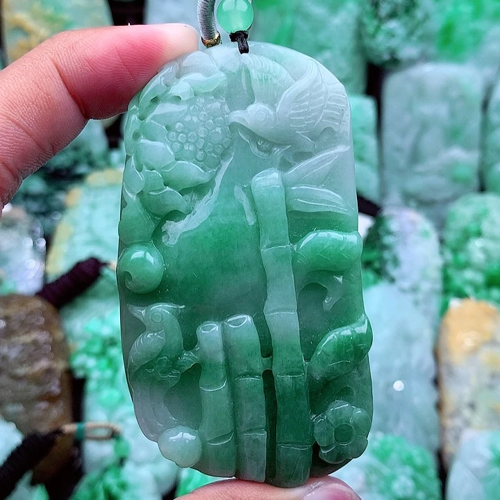 翡翠吊坠(不含链)未镶嵌