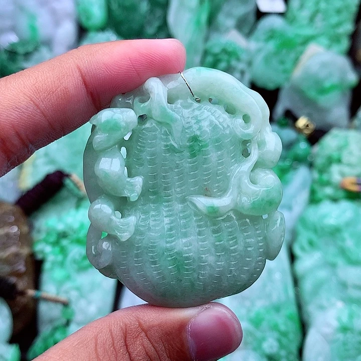 翡翠吊坠(不含链)未镶嵌