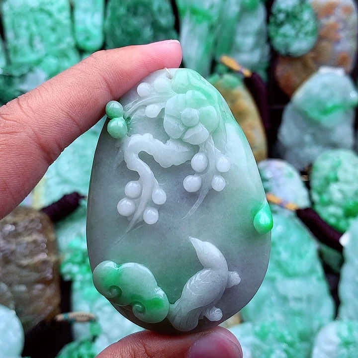 翡翠吊坠(不含链)未镶嵌