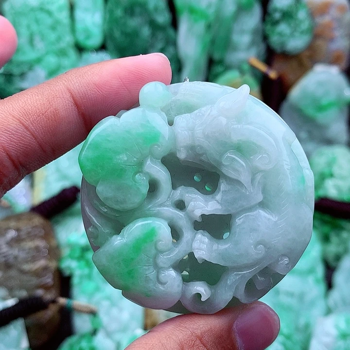 翡翠吊坠(不含链)未镶嵌