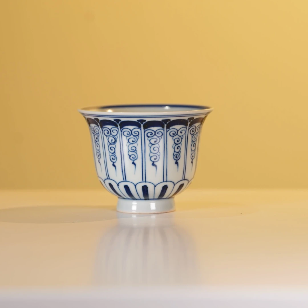 【晓隐拟古】卷草宝象铃铛杯 | 周大乐优选 | 景德镇手工手绘