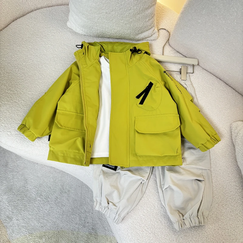 男童秋装外套儿童春秋款冲锋衣男孩小男孩秋季户外防风运动外套