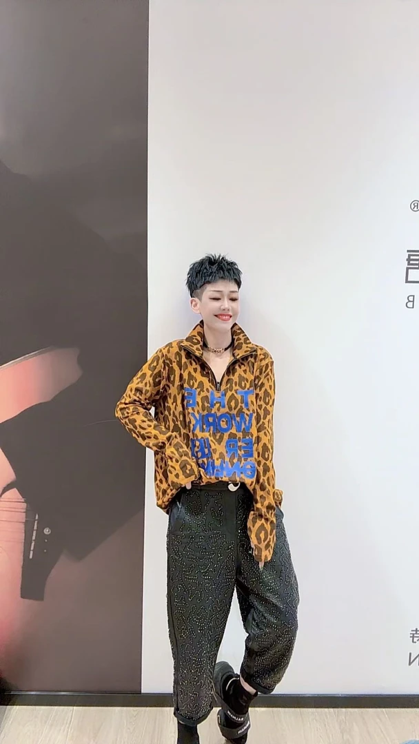 YY欧货潮牌冬款德绒上衣8166