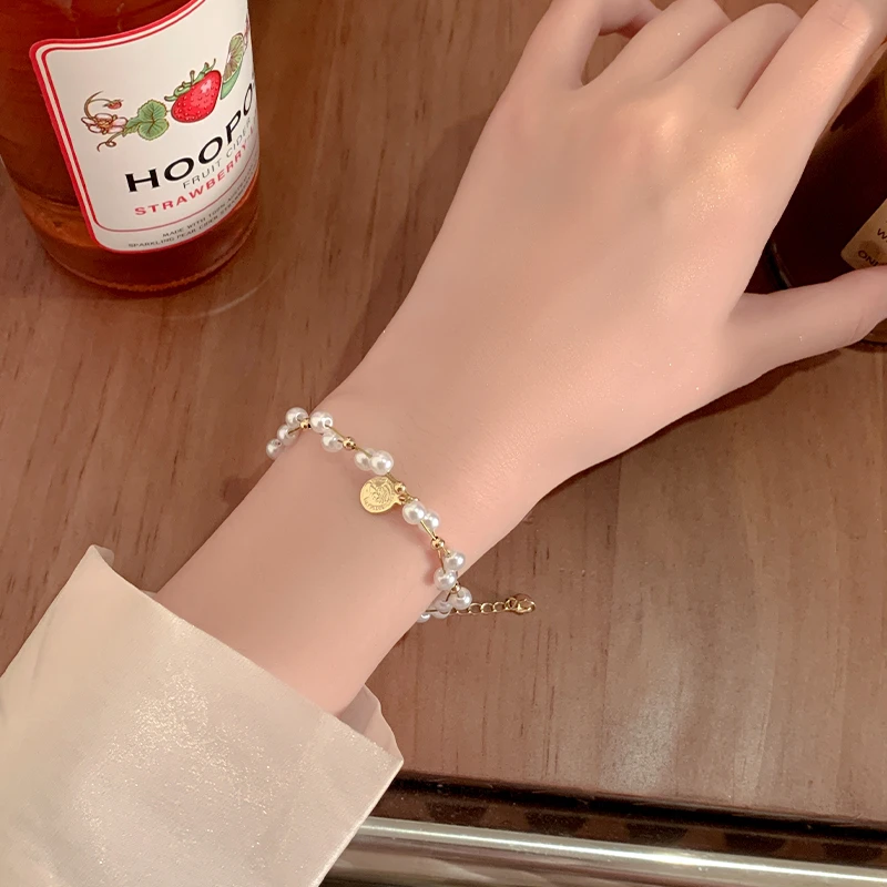 铜合金仿珍珠手链 梅姐饰品2208 复古圆牌缠绕手链女法式轻奢气质