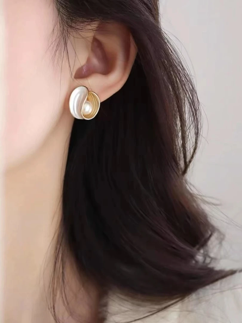 铜合金耳饰 梅姐饰品5138 气质时尚小众珠珠耳钉耳环
