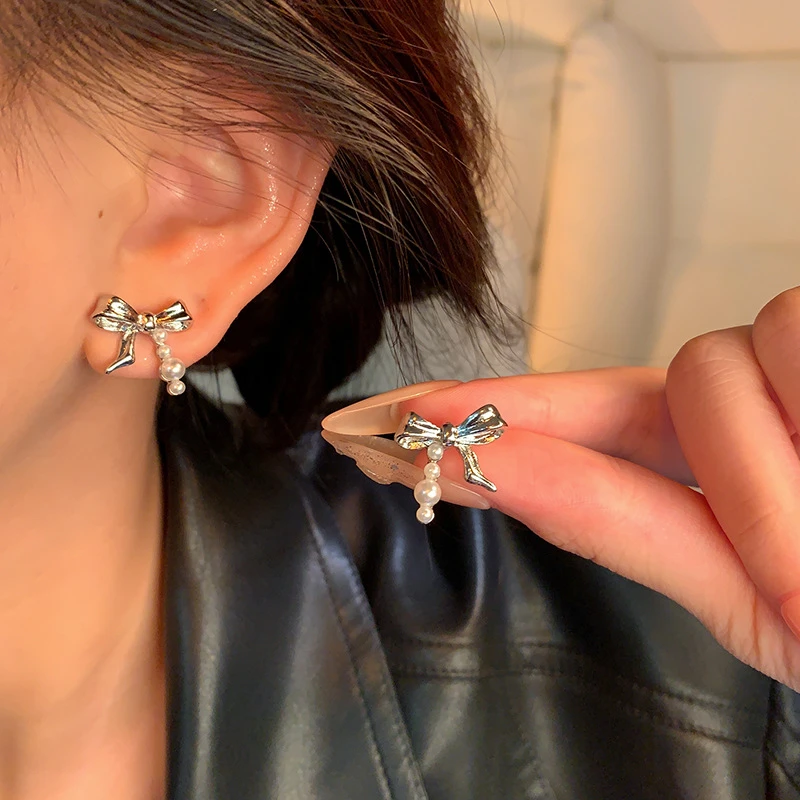 铜合金无非金属耳饰 梅姐饰品2438 银色蝴蝶结耳环百搭小众气质