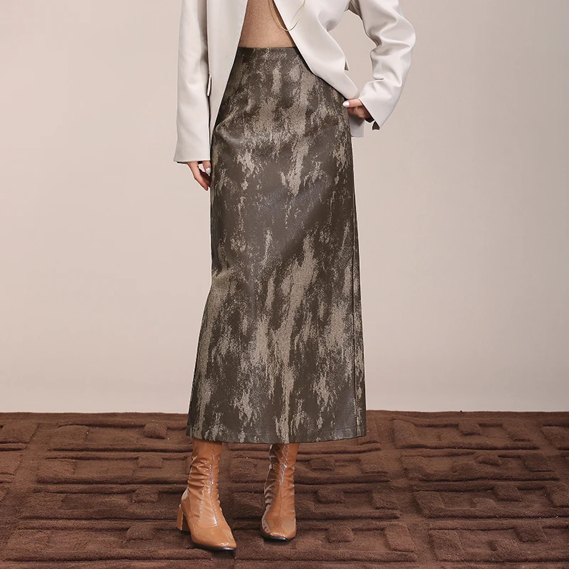 印花PU皮裙长款女秋冬2024新款高腰修身时尚藏肉遮肚包臀裙长裙