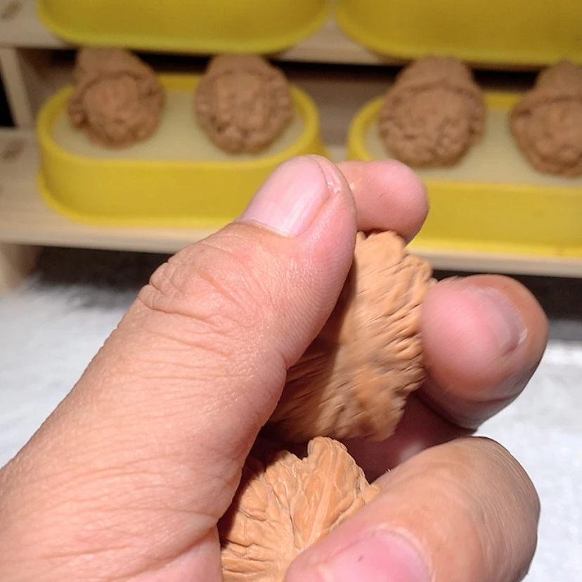 【闪购商品】文玩核桃吊坠小***?41血麒麟