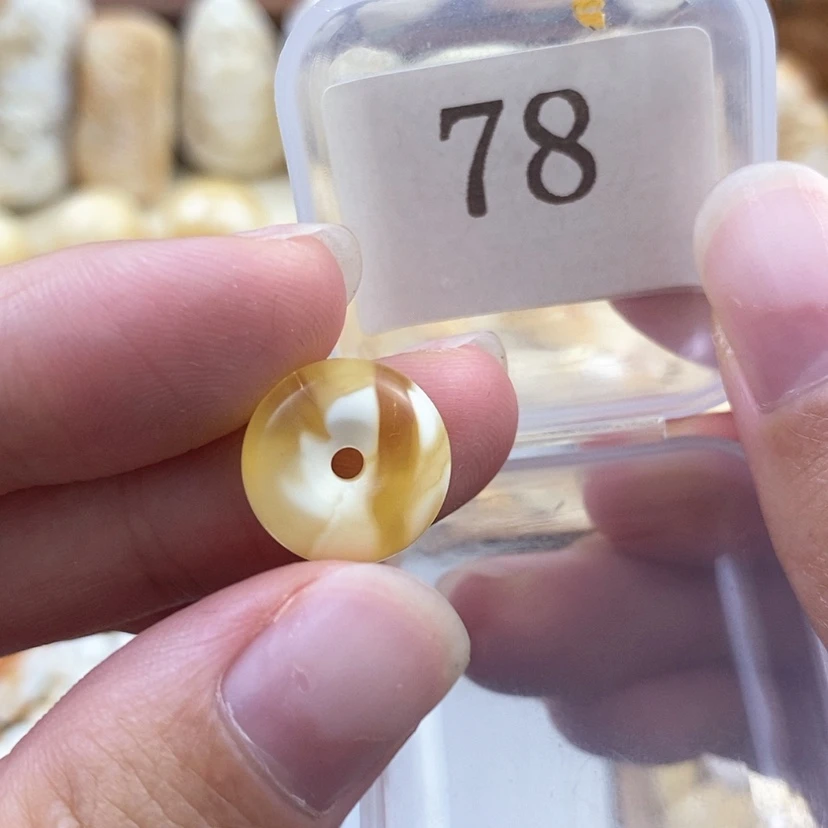 【闪购商品】琥珀裸石未镶嵌