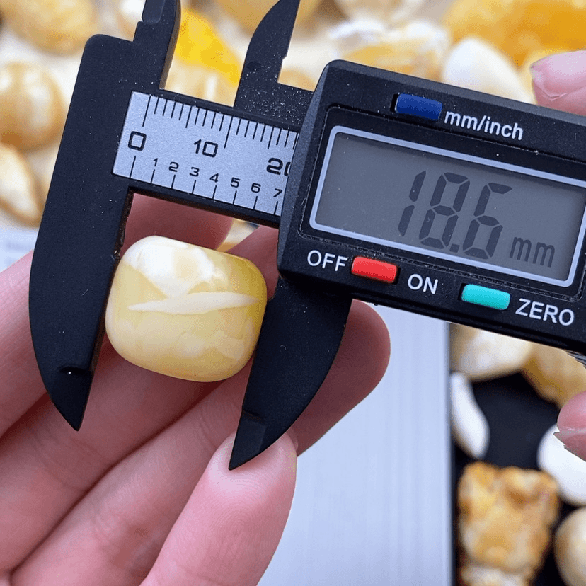 【闪购商品】琥珀裸石未镶嵌