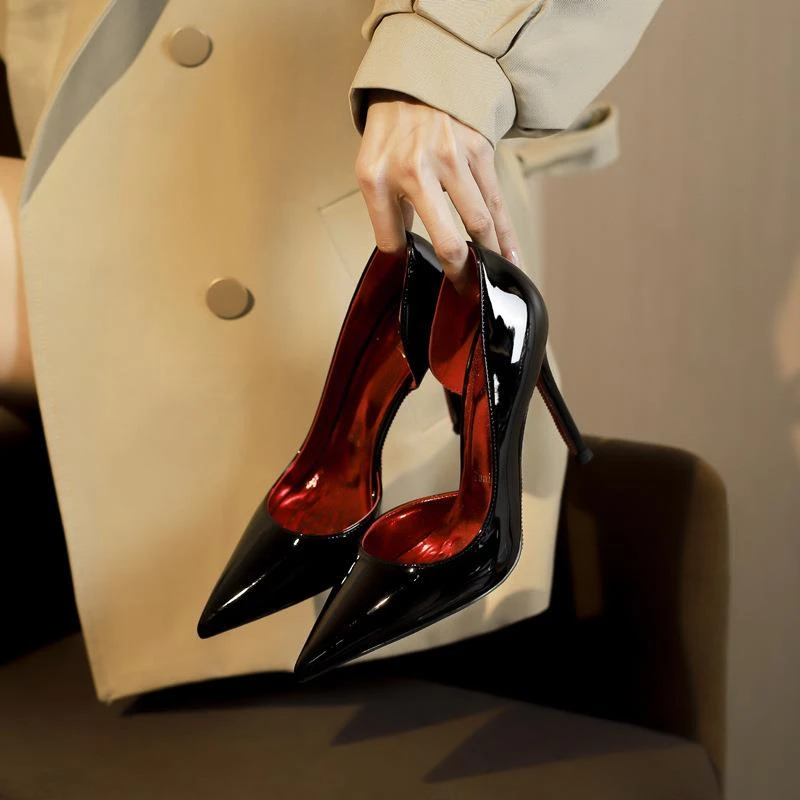 A 新5590半包御姐性感黑色高跟鞋女2024新款红底侧空小皮鞋夏季穿