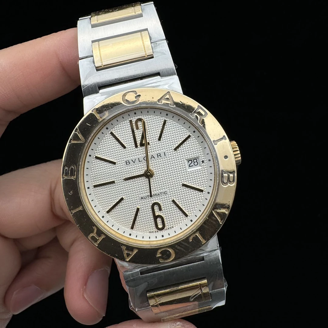95新 BVLGARI/宝格丽 男士 38表径 自动机械 公价135000