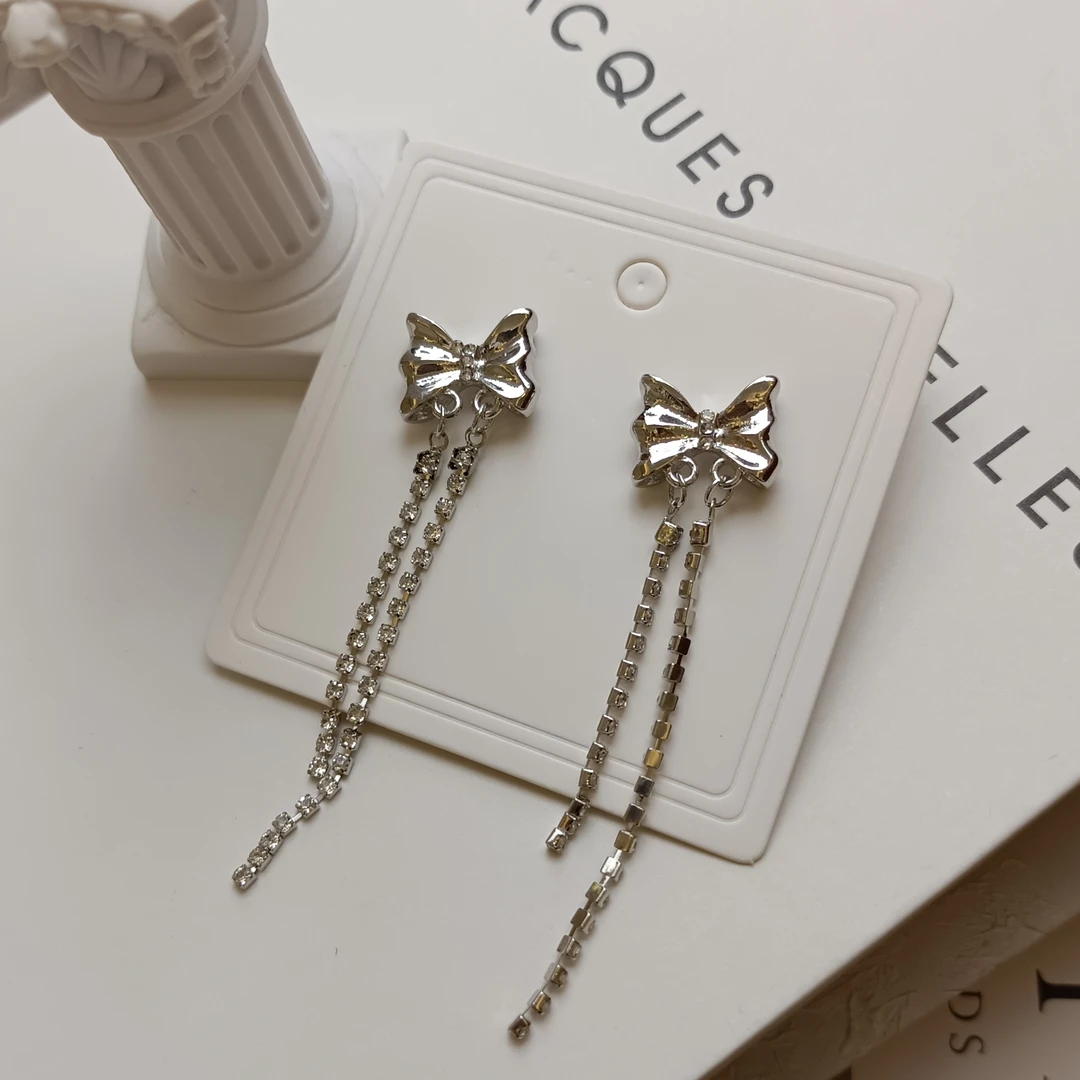 合金锆石耳饰 锆石银色蝴蝶结流苏耳环气质轻奢时尚百搭复古小众