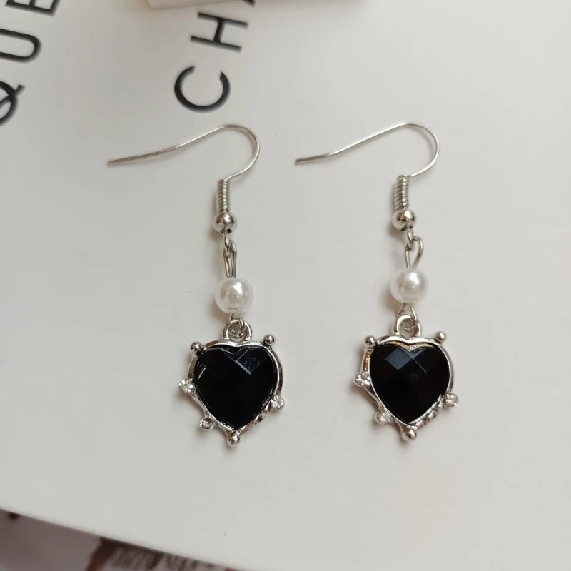 合金仿珍珠耳饰 暗黑桃心珠珠耳环手工气质时尚百搭黑色小众简约
