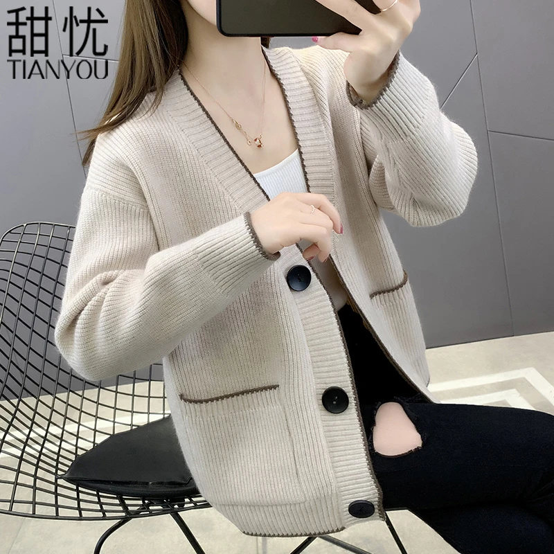 2025春秋季新款毛衣开衫外搭针织衫上衣披肩洋气宽松小香风外套女