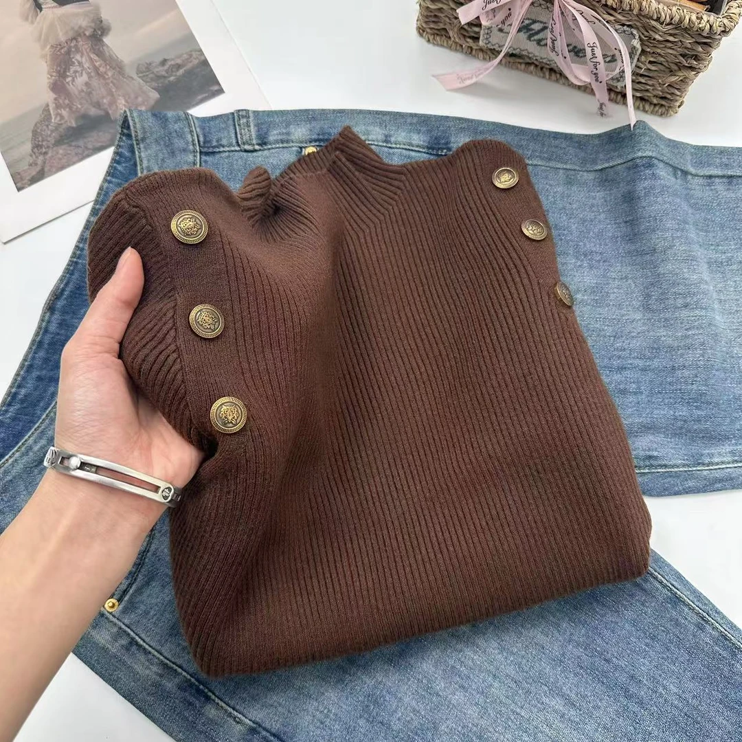 飞飞家 冬款打底修身显瘦复古扣纯色针织衫Y5866深咖