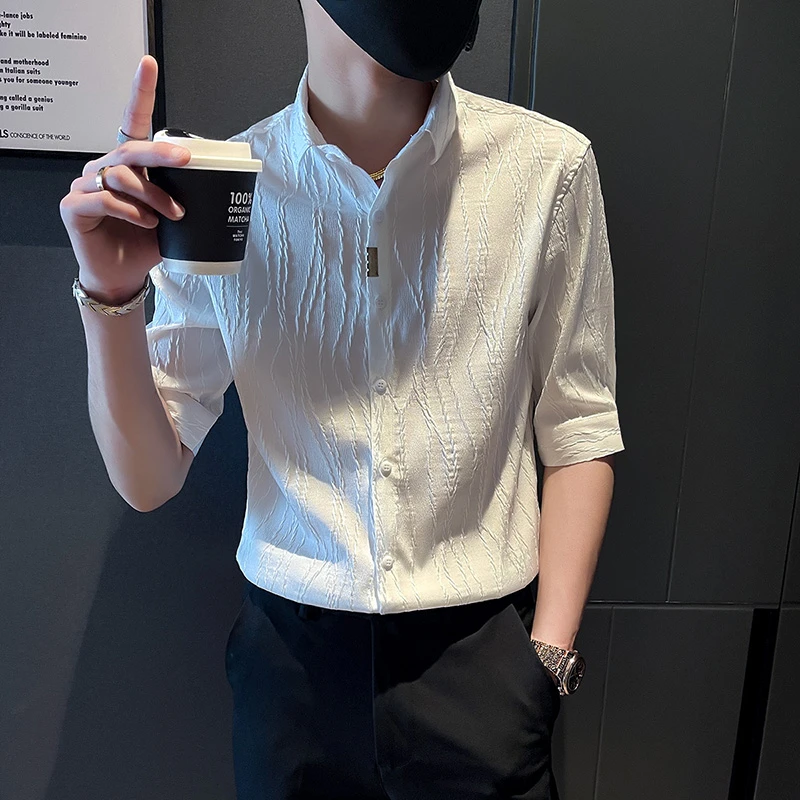 高级感中袖衬衫男士夏季薄款冰丝衬衣男痞帅男装休闲短袖高档上衣