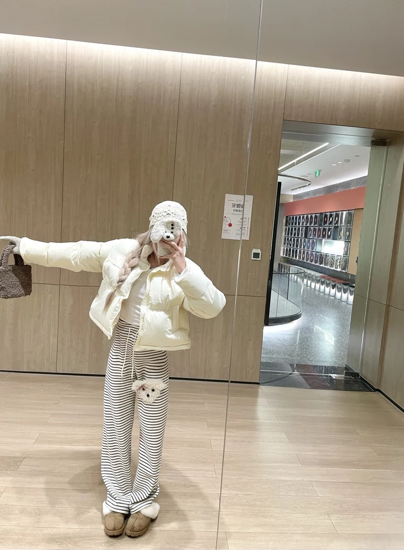 「极简时代」糖果色冬季短款立领面包棉服