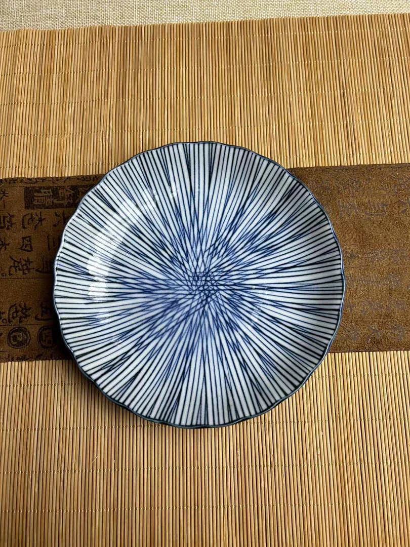有田烧满工网格纹画片菜盘全新日式