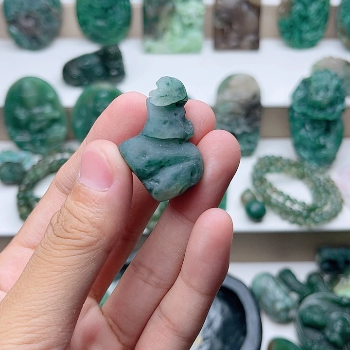 独山玉挂件未镶嵌王***锁