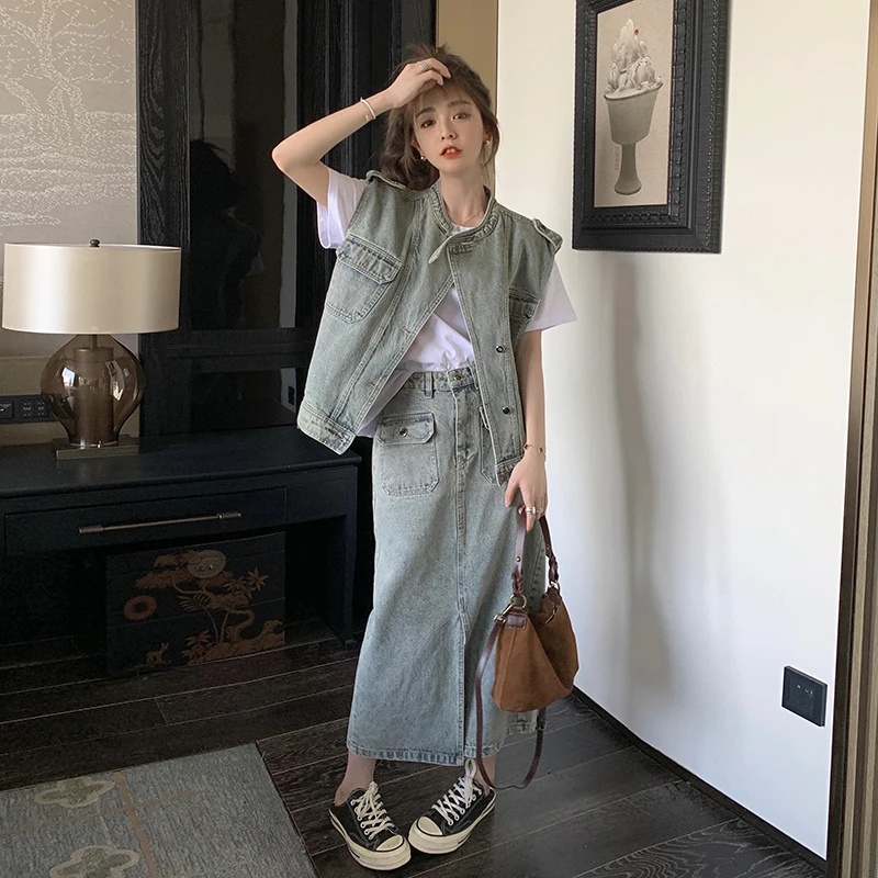 今年流行牛仔套装裙女2025夏季新款时髦炸街马甲开叉半身裙两件套