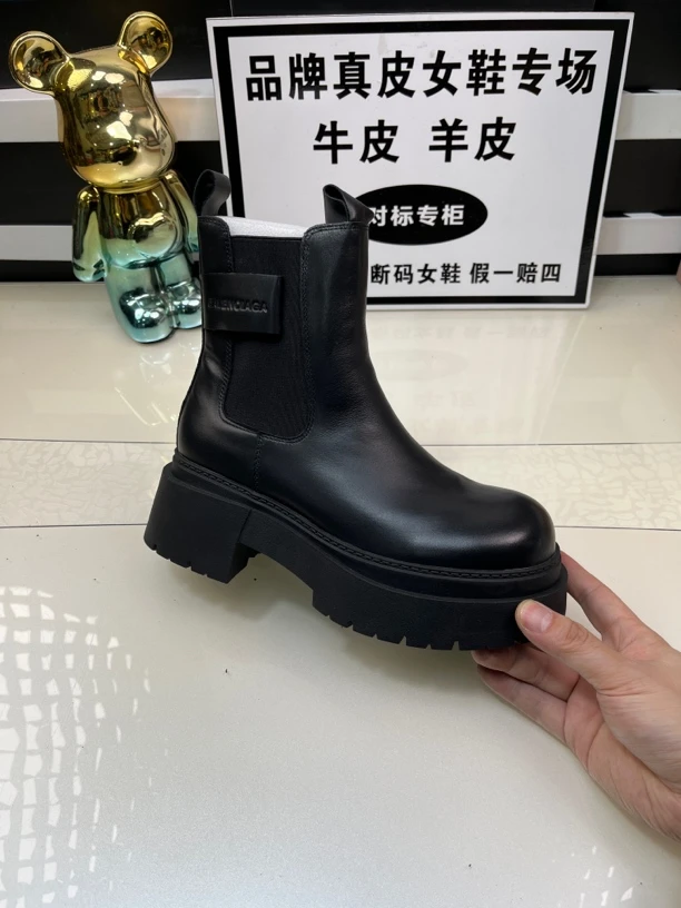3280 黑色牛皮厚底烟管靴货4