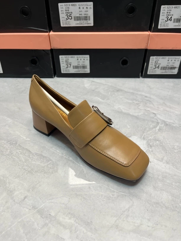 0301 货4 驼黄色头层胎牛皮乐福鞋