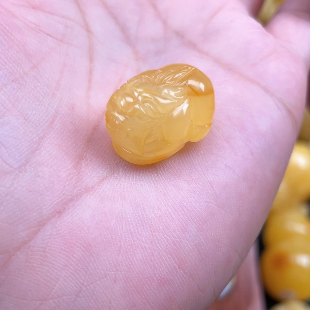 【闪购商品】琥珀裸石未镶嵌蜜蜡