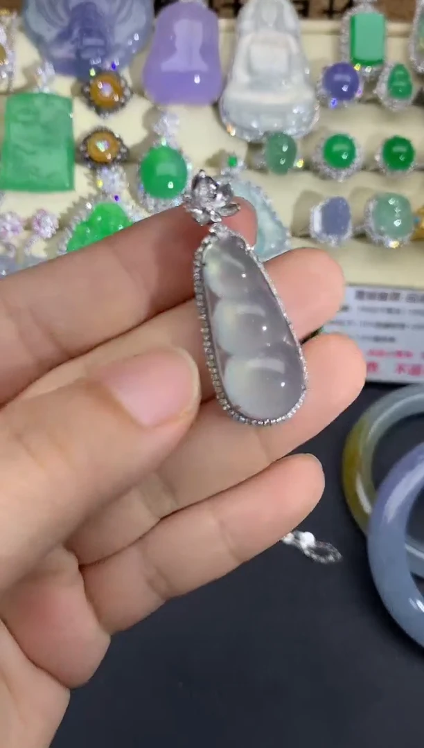 【闪购商品】翡翠颈饰18K金镶嵌174-多人