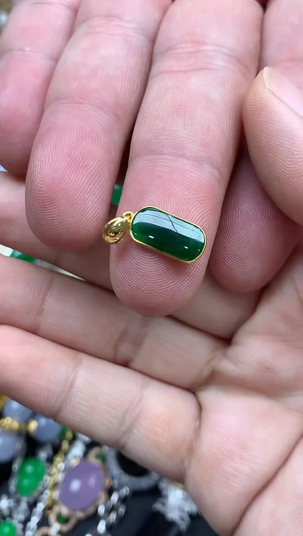 【闪购商品】翡翠颈饰18K金镶嵌114-中国好珍宝